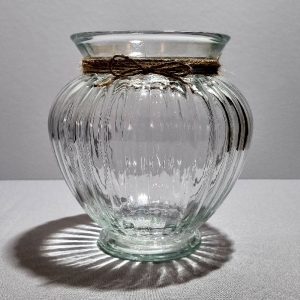 Vase groß geriffelt mit Juteband