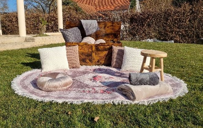 Bild Lounge Ecke mit Truhe