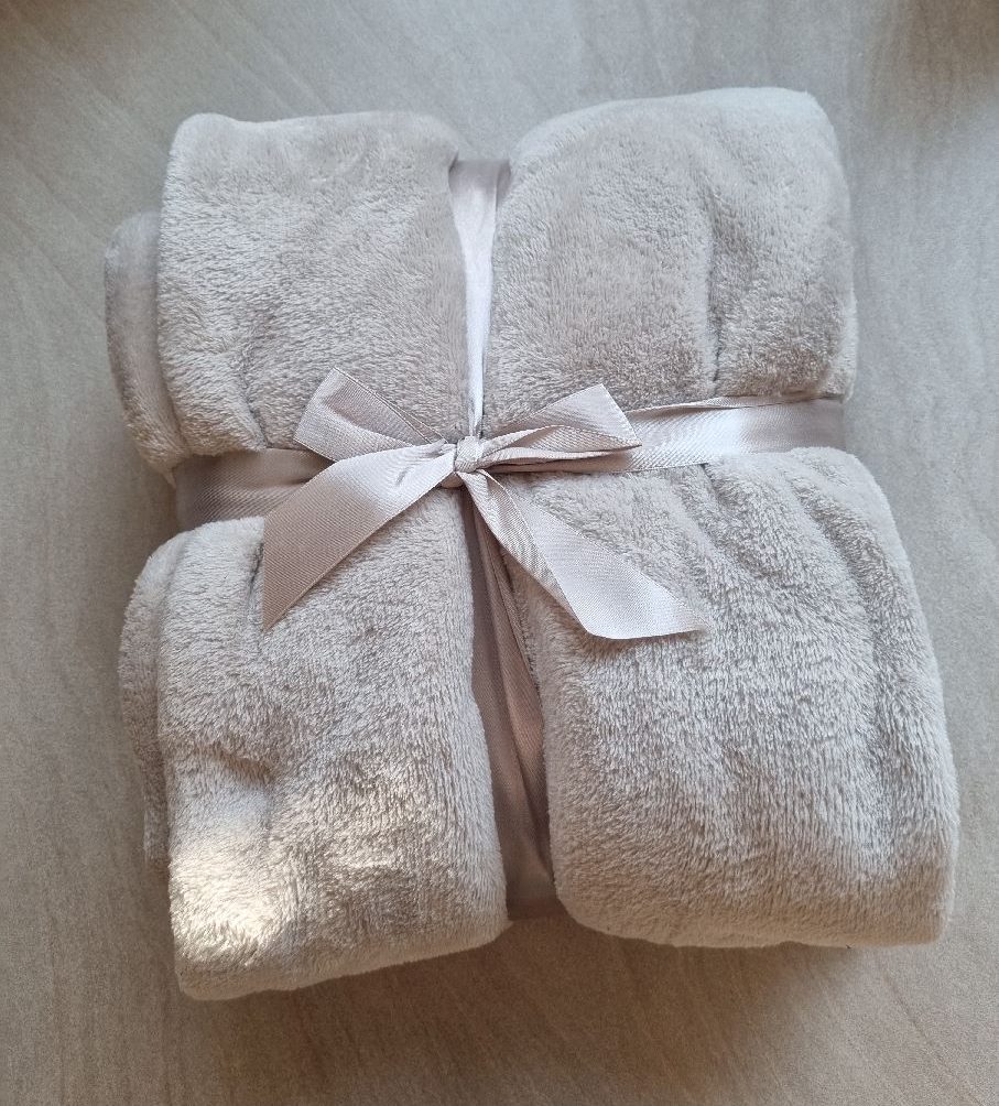 Decke beige