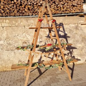 Bild Candybar auf alter Holzleiter