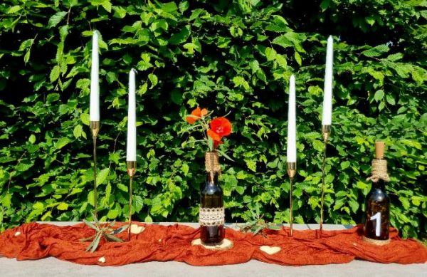 4x Kerzenständer gold + Flaschenvase+ Tischnummer Flaschenvase