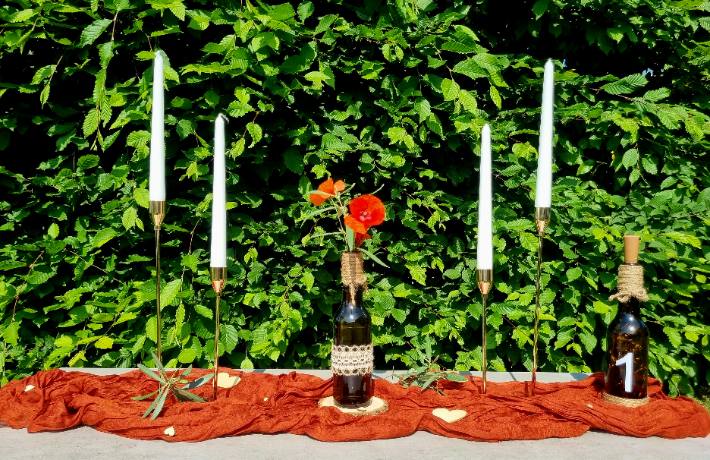 4x Kerzenständer gold + Flaschenvase+ Tischnummer Flaschenvase